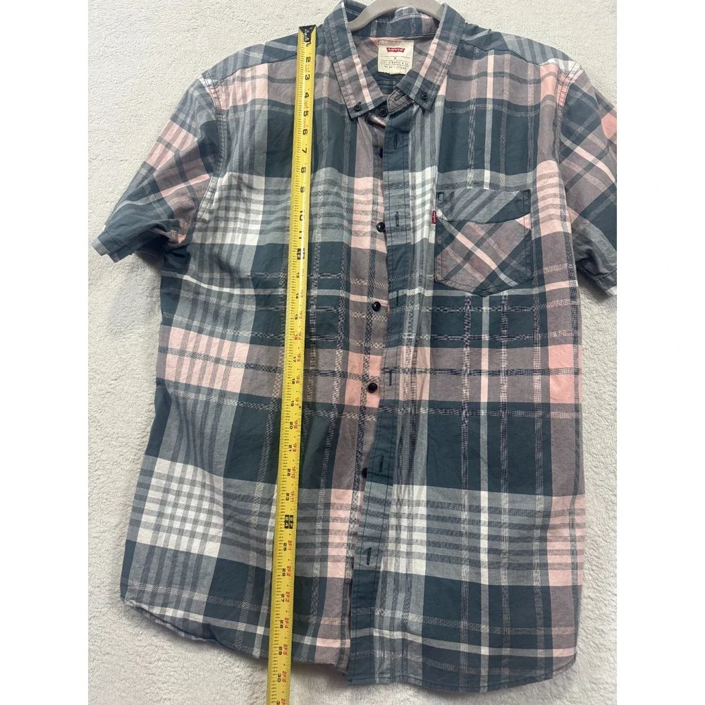 Levis levi button